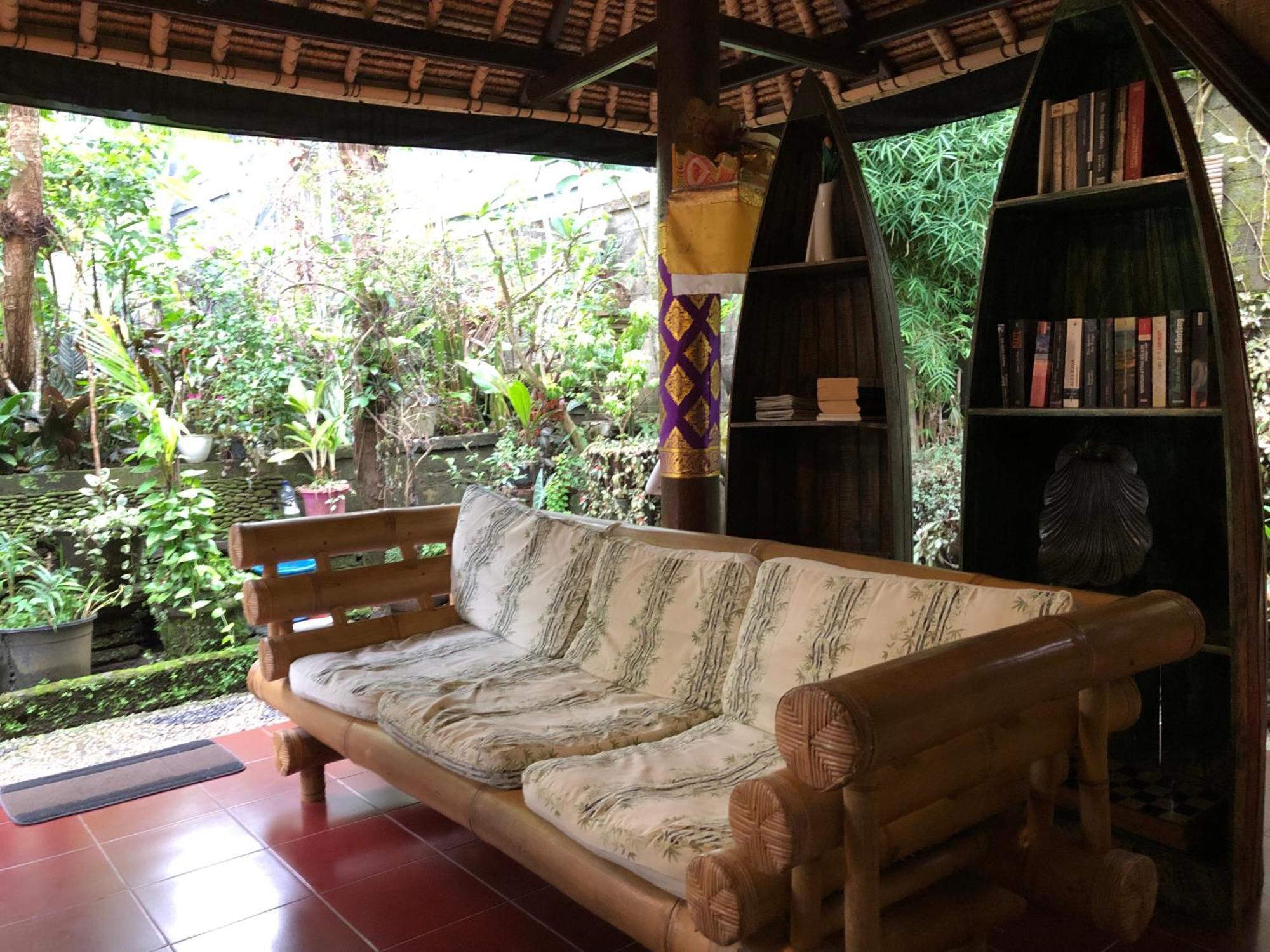 1Bd Guest House In Family Compound1, 15 Minute Walk To Yoga Barn Ubud  Bagian luar foto